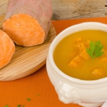 Süßkartoffelsuppe mit Hackbällchen